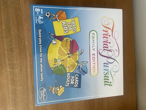 Hasbro trivial pursuit family - pursuit,
