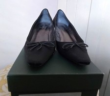 Hobbs Black satin kitten heel court shoe, size 40.