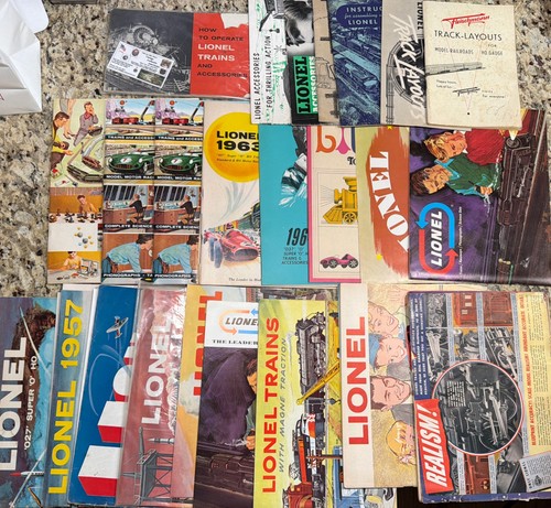 Vintage lionel train catalogs - lionel,