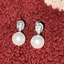 Diamond pearl earrings