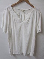 WHITE STUFF White  V Neck T