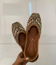 Women Mojari Punjabi Jutti