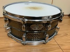 Pearl Hammered Steel Snare