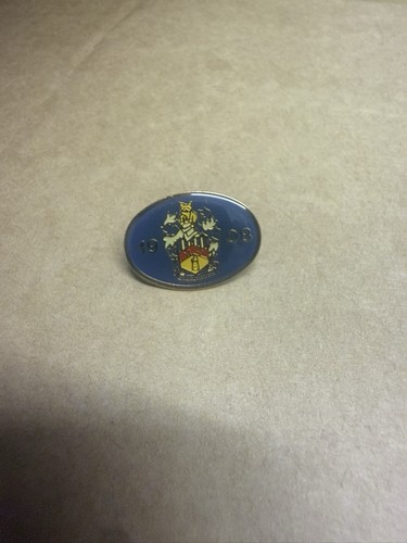 Huddersfield town pin badge - huddersfield, pin/badge