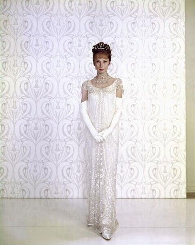 Audrey hepburn unsigned - 10", x