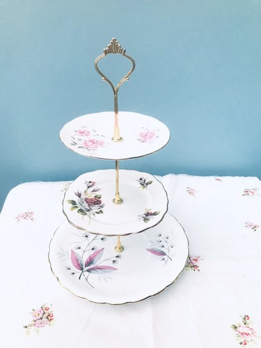 Pretty tier cake stand - pretty,