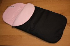 UNIVERSAL COSY TOES FOOTMUFF