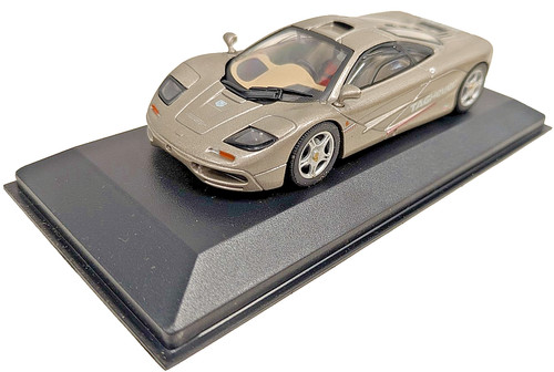 Minichamps mclaren roadcar - mclaren,