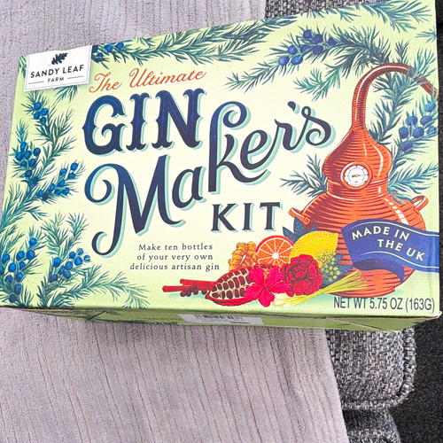 Sandy leaf farm ultimate gin - farm,