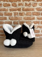 Women’s POM POM Black/white