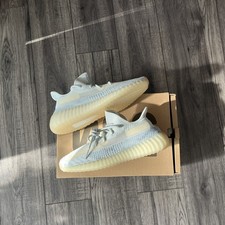 Yeezy 350 V2 Cloud white UK