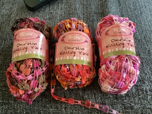 Knitting ladder yarn decrotive - knitting,