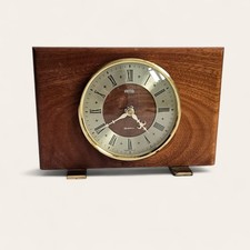 Vintage Smiths Wood Quartz