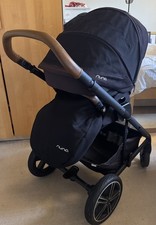 Nuna Mixx Next Pushchair / stroller plus footmuff and new born Carrycot caviar 