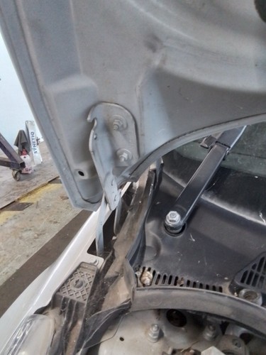Bonnet hinge ford fiesta - hinge,