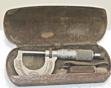  Vintage Moore and Wright No961S  Micrometer - Case is Shot