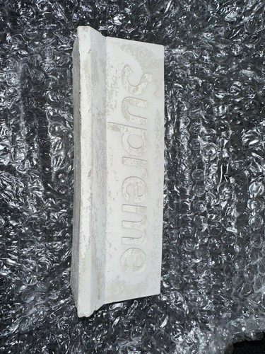 Supreme mini jersey barrier - mini,