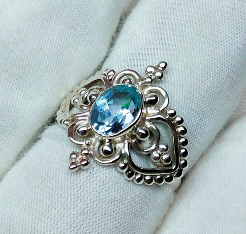 Natural blue topaz 6x8mm - natural,