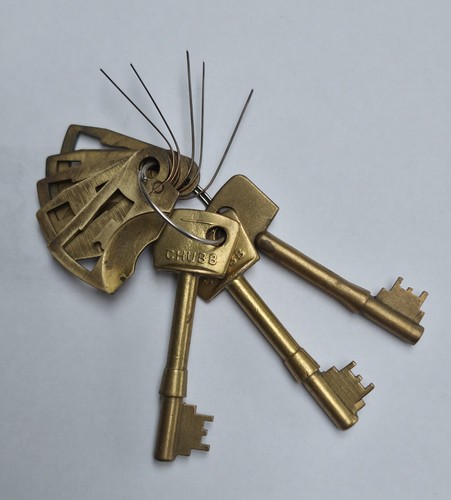 Chubb lever lock - 5,