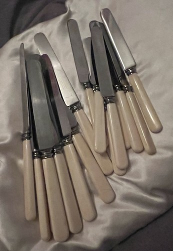 Garrard 16 piece knife - co,