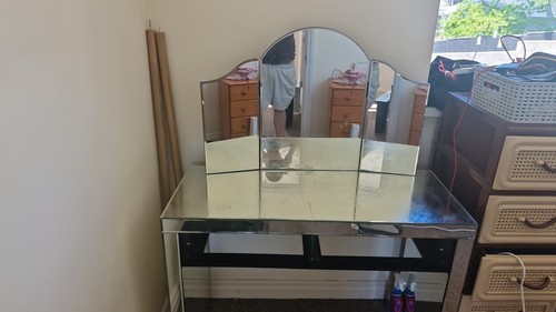 Make desk god - desk, in