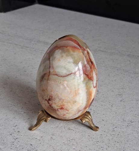 Onyx egg with - onyx,