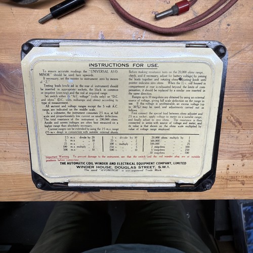 Working vintage universal avo - working,
