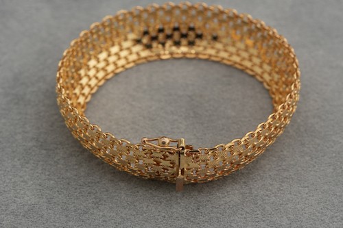 Solid 9ct gold italian - italian, mesh