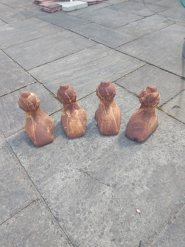 Four claw cast iron legs - claw,