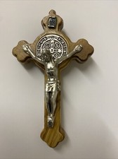 Benedict olive wood - st.,