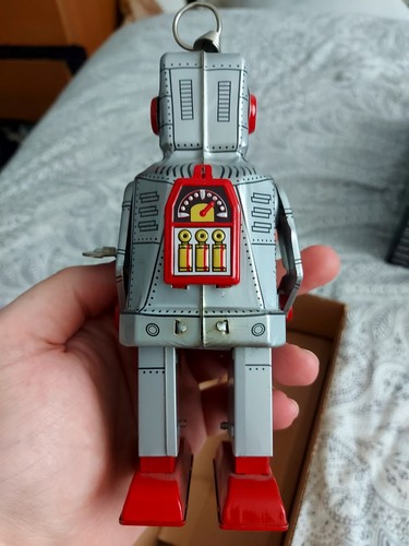 Space robot walking key wind - robot,