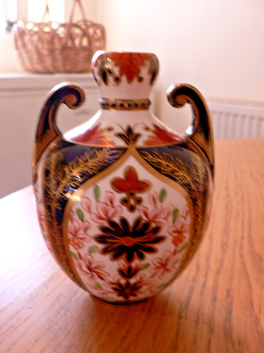 Stunning vintage royal - a,