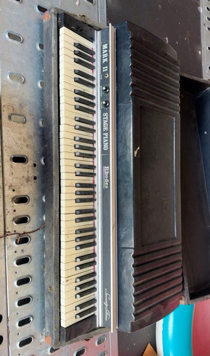Rhodes mark stage piano - mark, ii