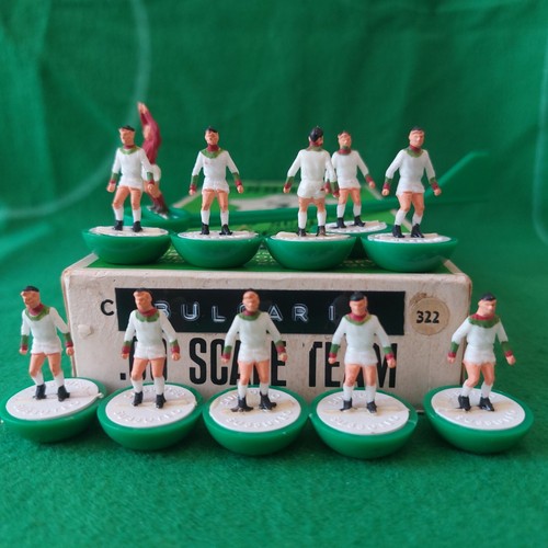 Mint subbuteo team 322 - hw,