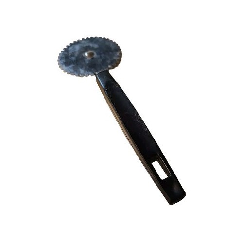 Pastry wheel dough stamp - pastry, wheel/dough