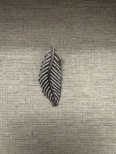 Retired pandora palm leaf - palm,