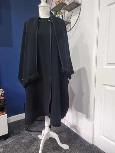 Ladies cloak david - cloak, barry