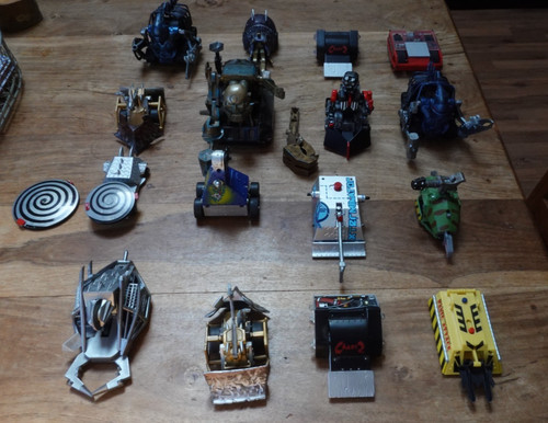 Robot wars pull back - 16,
