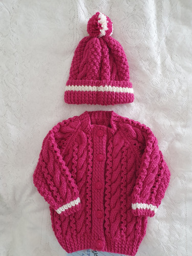 Hand knitted new - hand,