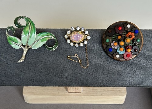 Vintage costume jewellery job - costume,