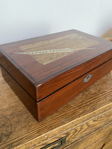 Small wooden antique - wooden, vintage