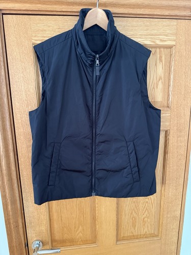Prada black gilet - gilet, weight