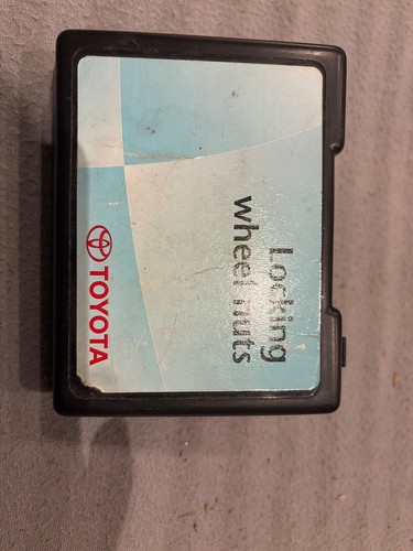 Genuine toyota avensis locking - genuine,