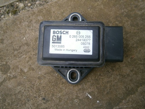 Vauxhall vxr8 holden hsv - vauxhall,