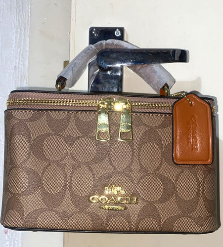 Coach signature monogram - coach,
