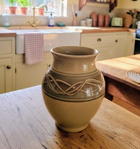 Holkham pottery 16cm - pottery, vase