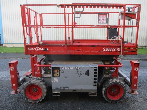 2015 skyjack 6832 scissor - 2015,