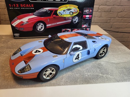Motormax scale model car - 1/12,