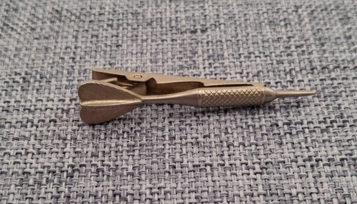 Darts tie pin vintage badge - tie,