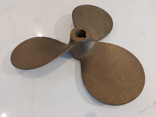 Bronze propeller 10 right - 16,